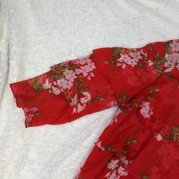 Who What Wear Tiered Ruffle Floral Mini summer Dress Red NWOT - Picture 4 of 9